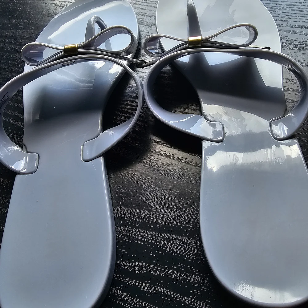 Michael Kors Periwinkle Blue Bow Sandals Flip Flops Women's Sz 9 - Picture 5 of 8